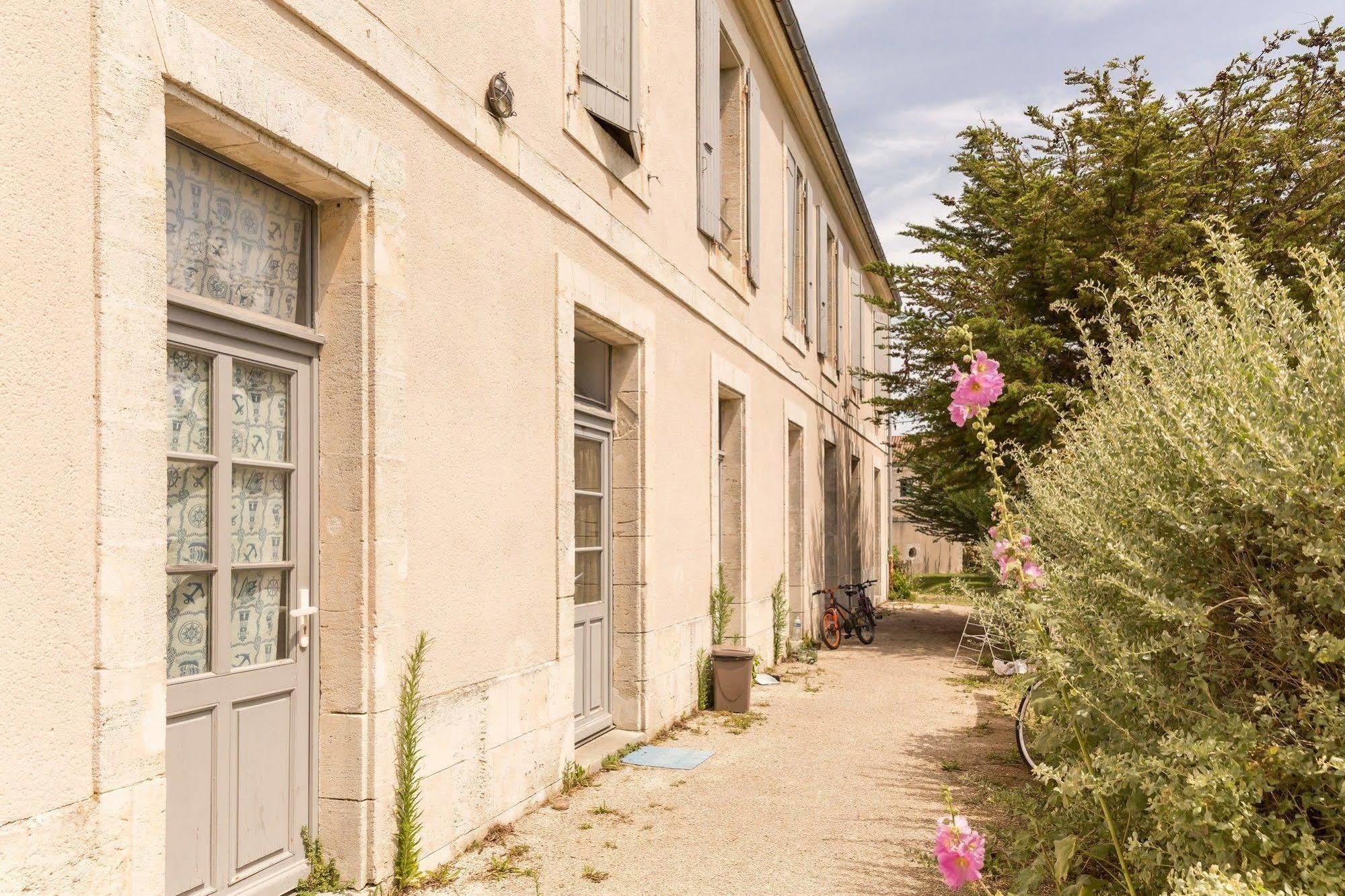 Residence Pierre & Vacances Le Fort De La Rade Île dʼAix Exterior foto